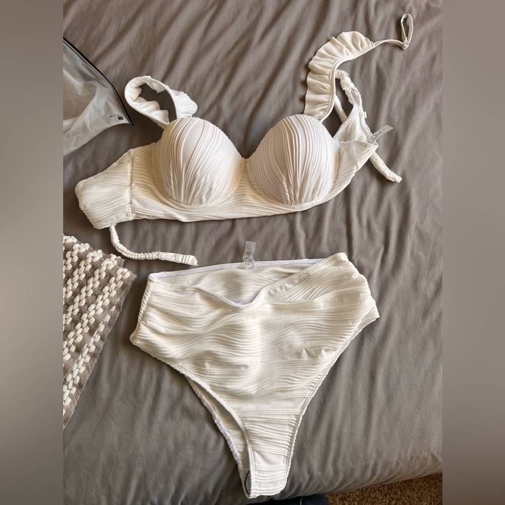 White high waisted bikini